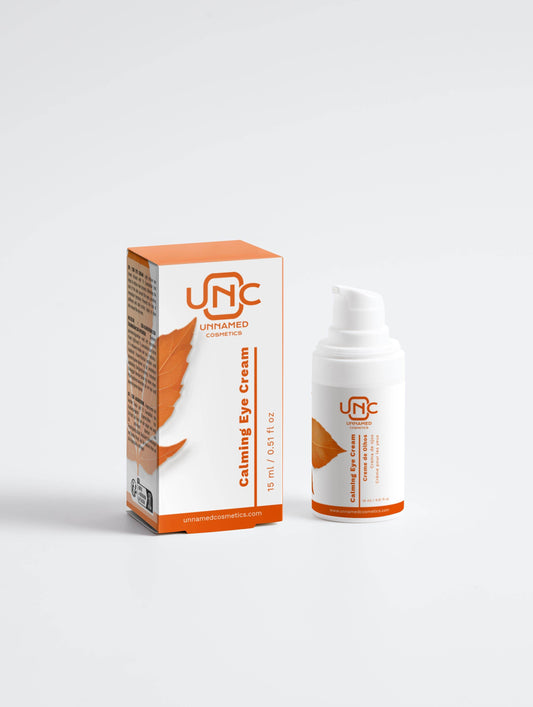 Creme para olhos calmante Unnamed Cosmetics com embalagem branca e detalhes em laranja
