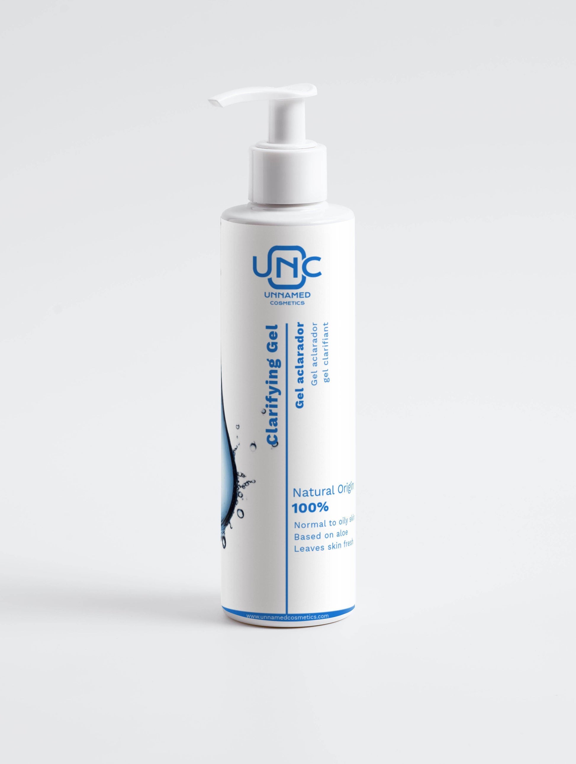 Frasco branco pump de gel com rotulo azul para uso facial Gel de Limpeza para todo o tipo de peles.